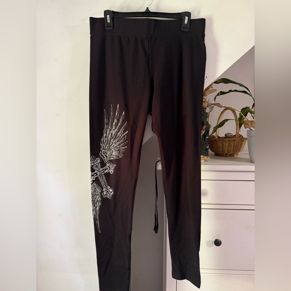 Liberty wear cross bling leggings New